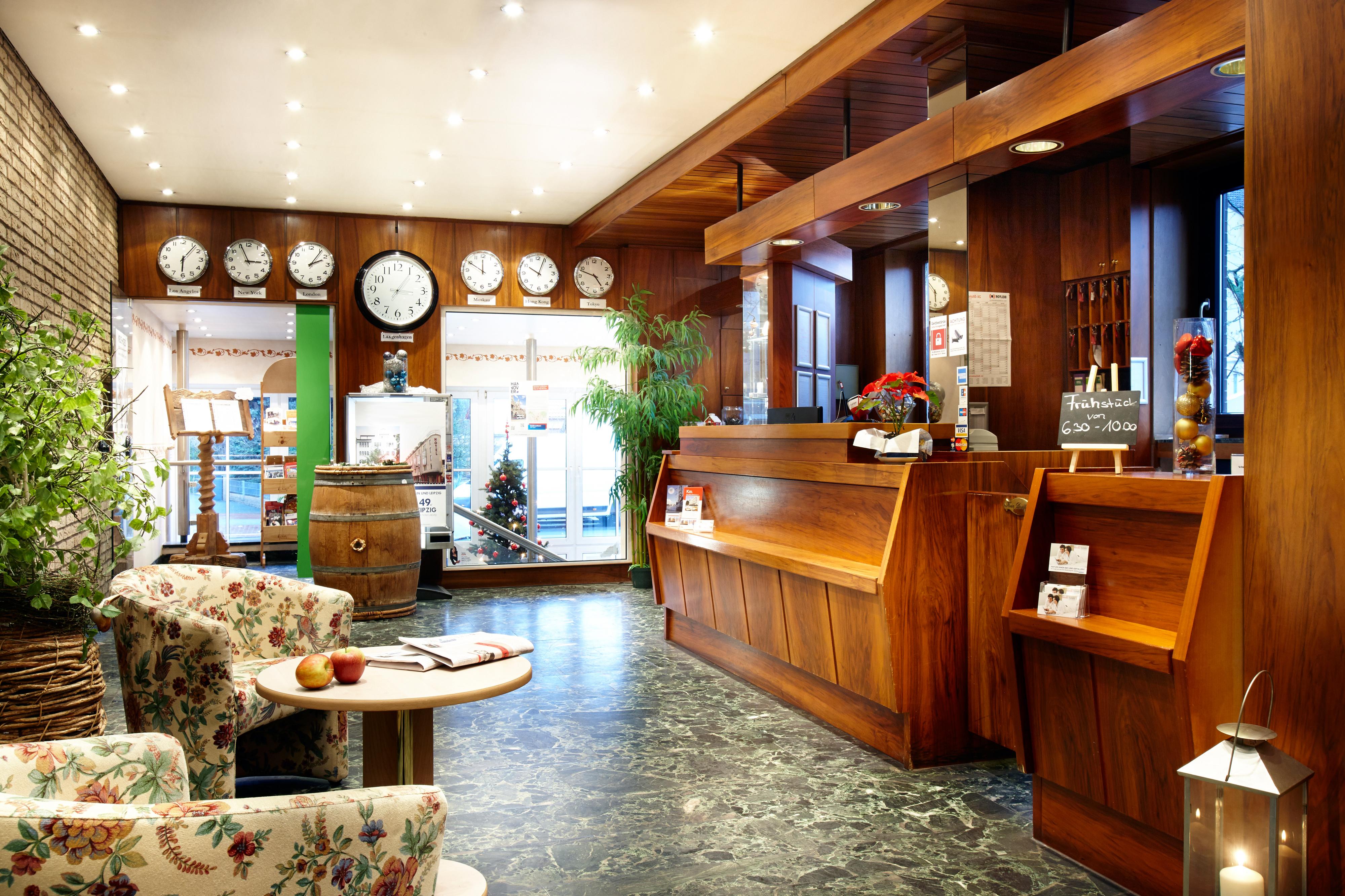 โรแรมฮันโนเวอร์ แอร์พอร์ต บาย พรีเมียร์ คลาส Hotel Langenhagen  ภายนอก รูปภาพ