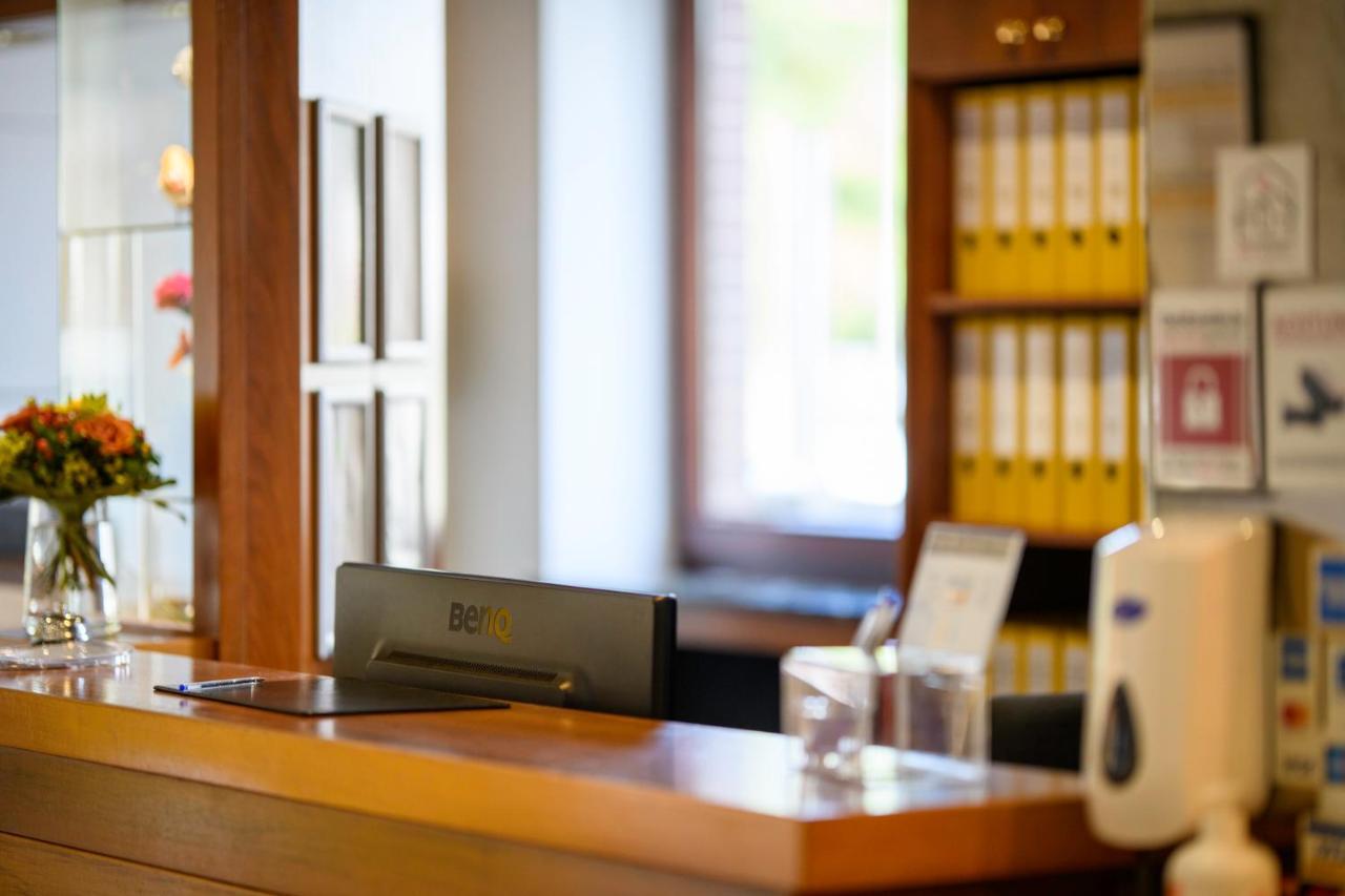 โรแรมฮันโนเวอร์ แอร์พอร์ต บาย พรีเมียร์ คลาส Hotel Langenhagen  ภายนอก รูปภาพ