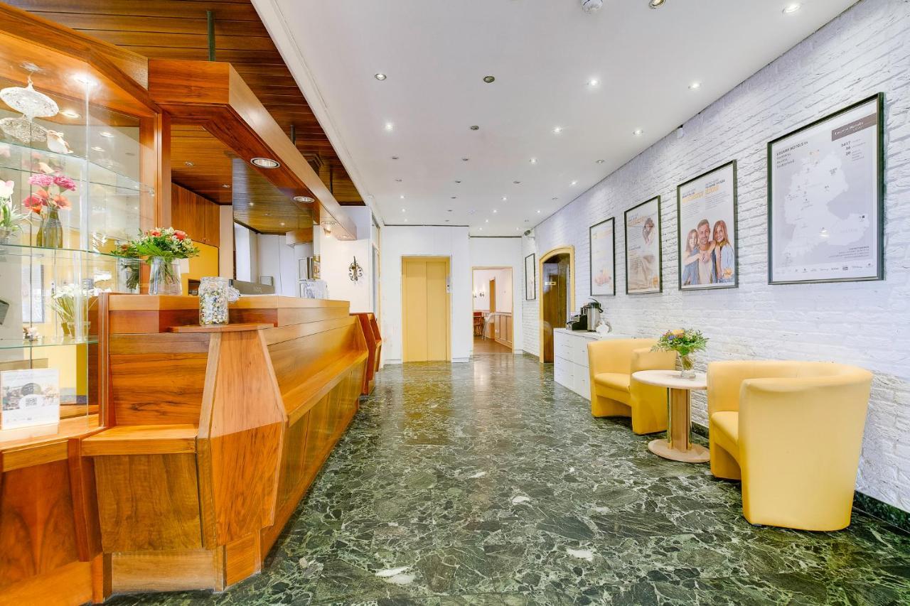 โรแรมฮันโนเวอร์ แอร์พอร์ต บาย พรีเมียร์ คลาส Hotel Langenhagen  ภายนอก รูปภาพ
