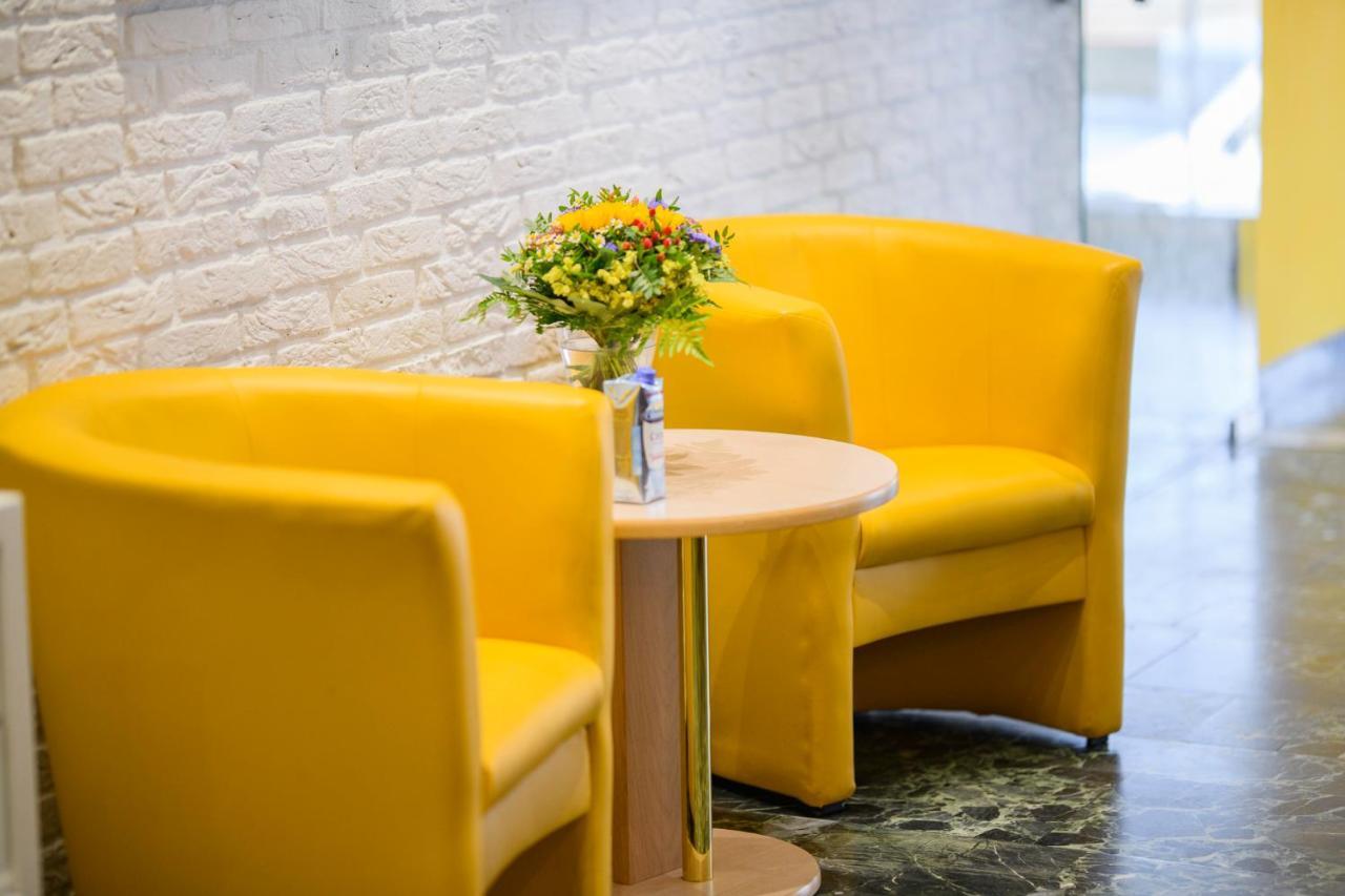 โรแรมฮันโนเวอร์ แอร์พอร์ต บาย พรีเมียร์ คลาส Hotel Langenhagen  ภายนอก รูปภาพ